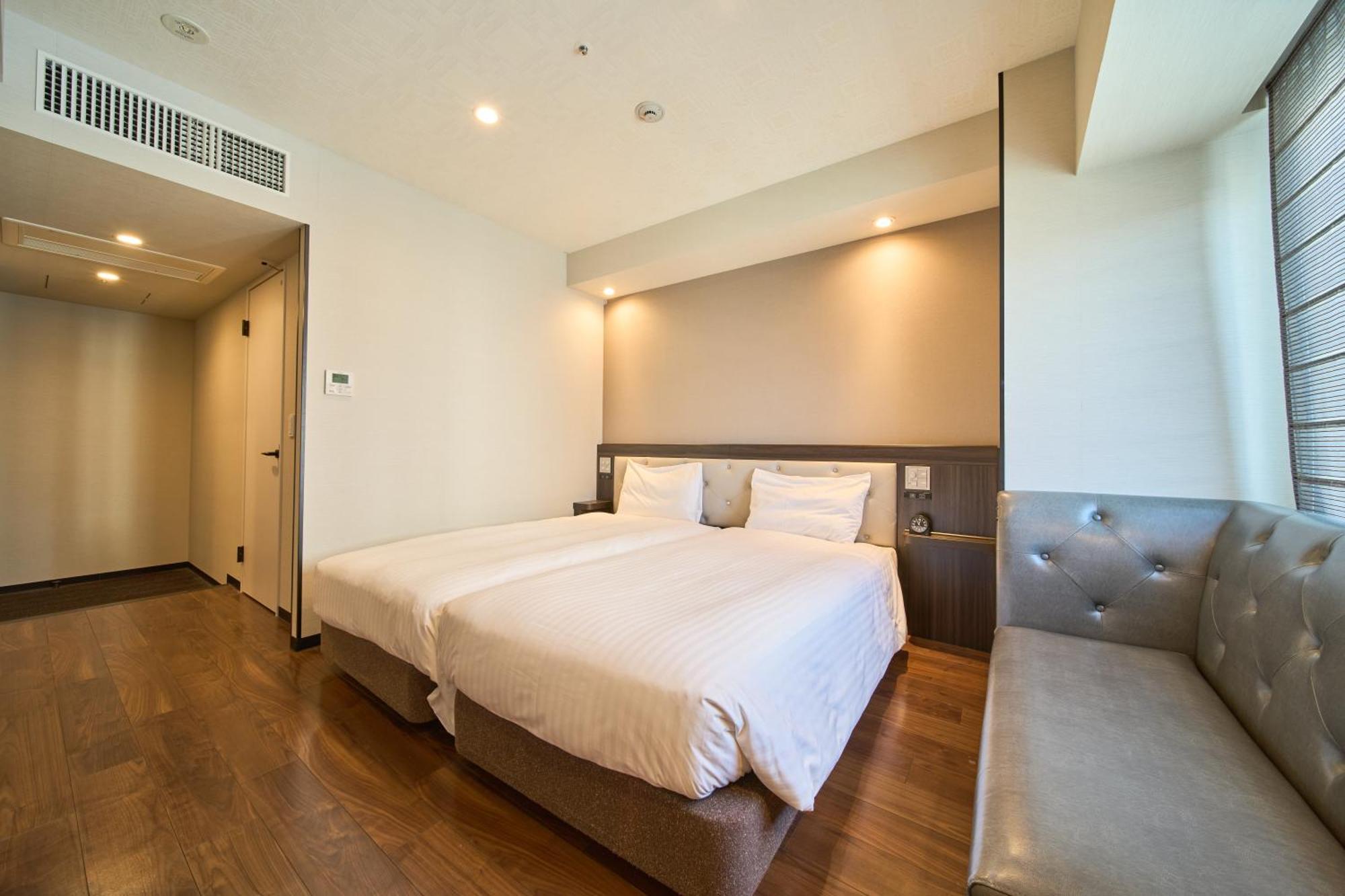 Via Inn Umeda Osaka Zewnętrze zdjęcie