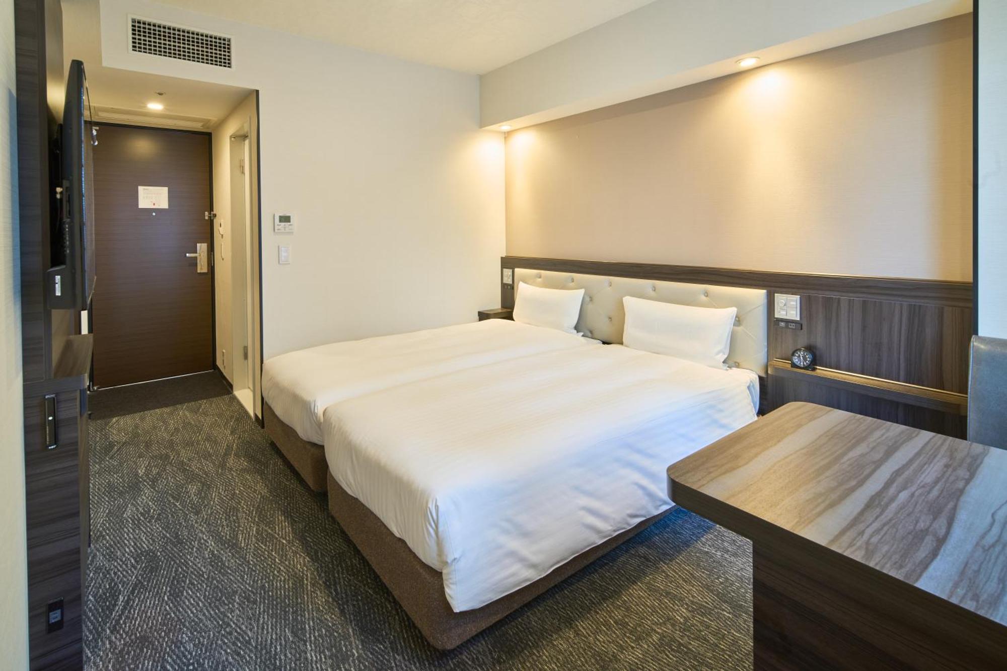 Via Inn Umeda Osaka Zewnętrze zdjęcie